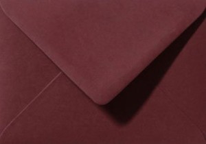 Briefumschlag Dunkelrot